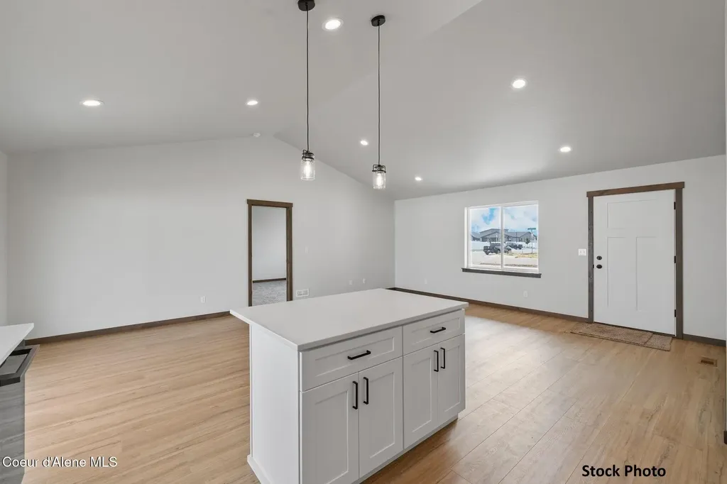 6653 W Plant Lane Rathdrum ID 83858