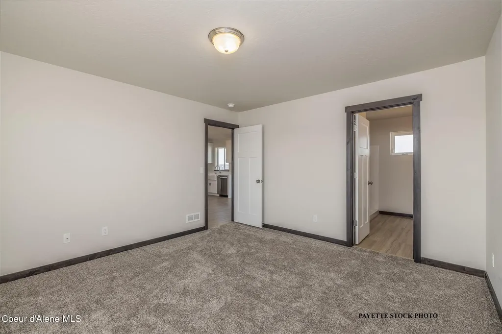 6653 W Plant Lane Rathdrum ID 83858