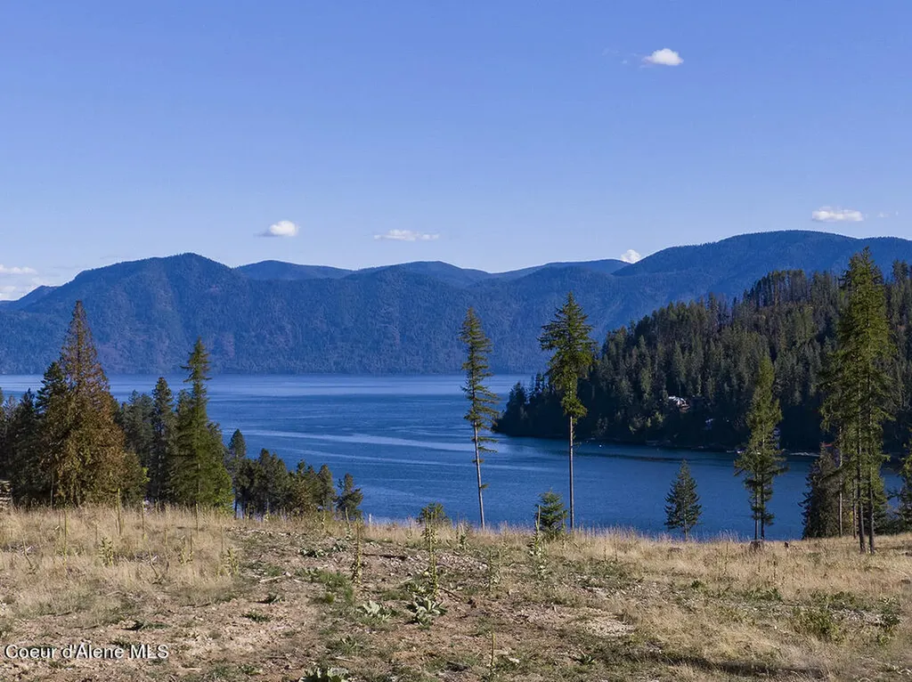 Lot 21 Camp Bay Sagle ID 83860