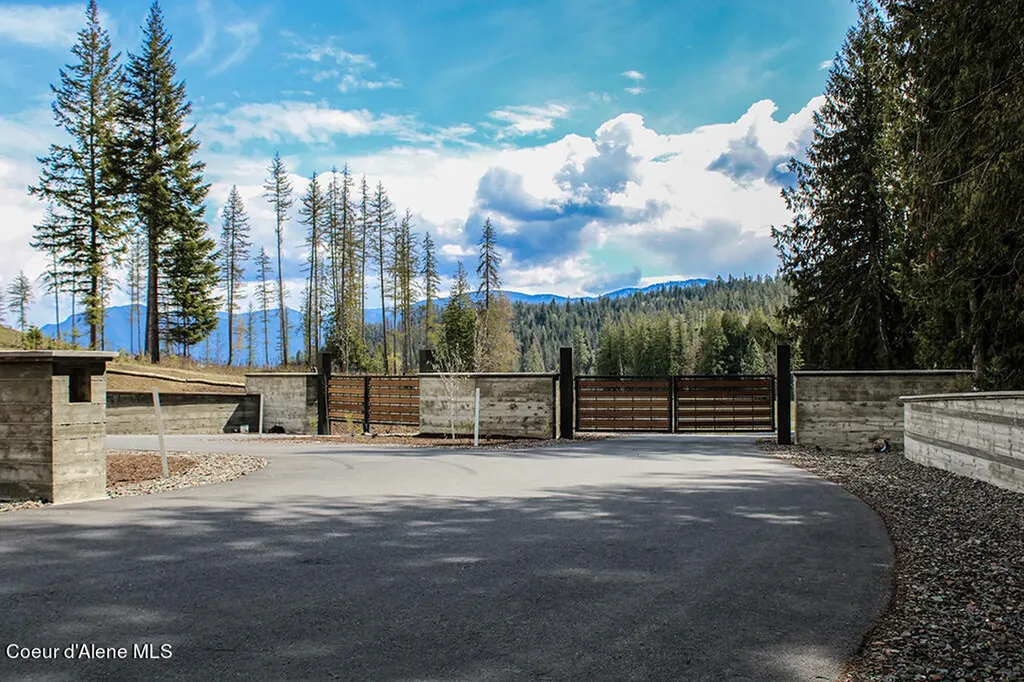 Lot 21 Camp Bay Sagle ID 83860