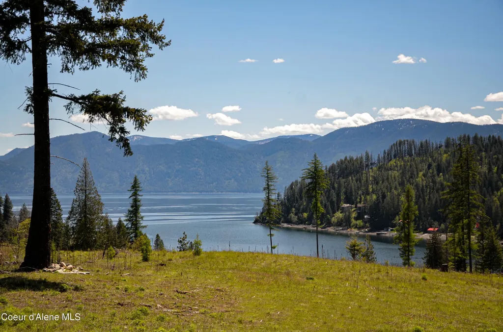 Lot 21 Camp Bay Sagle ID 83860