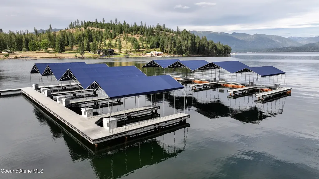 Lot 18 Camp Bay Sagle ID 83860