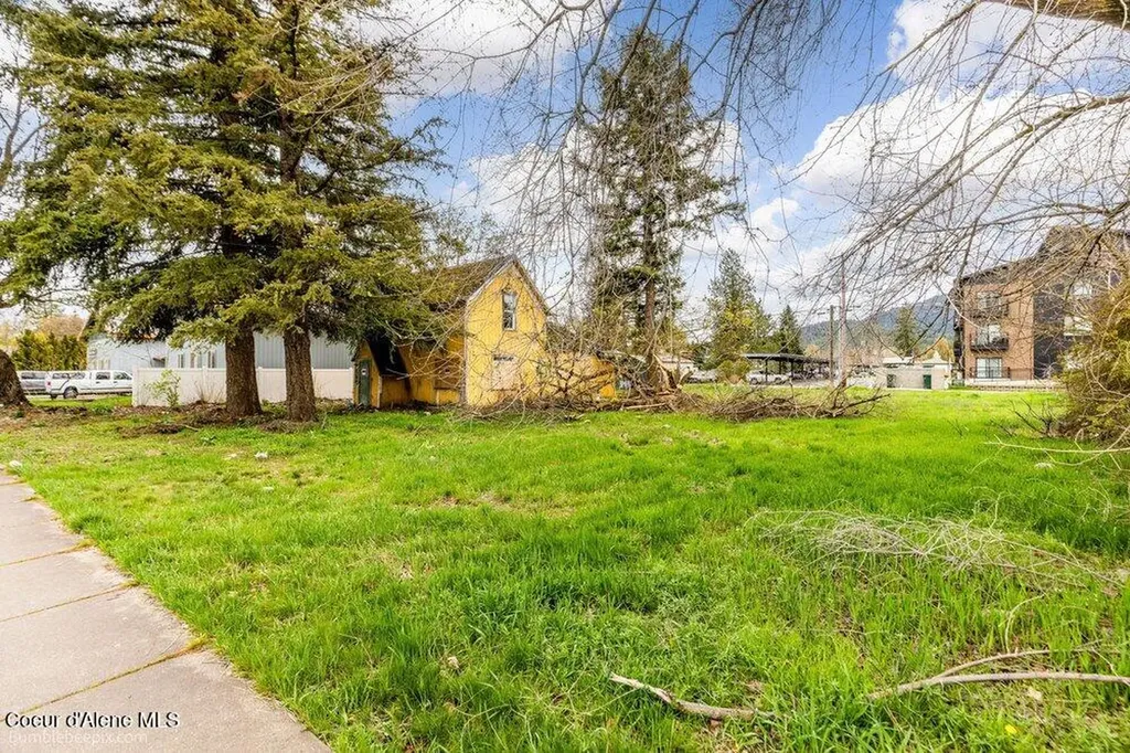 504 E 3rd Avenue Post Falls ID 83854