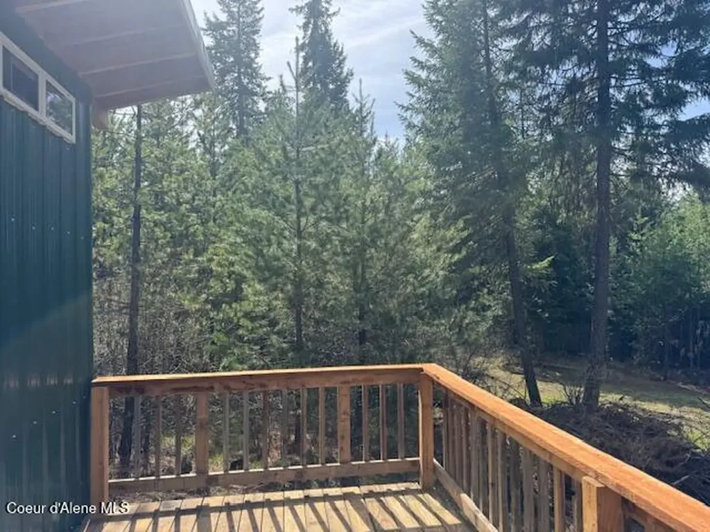 833 Willow Loop Road Fernwood ID 83830