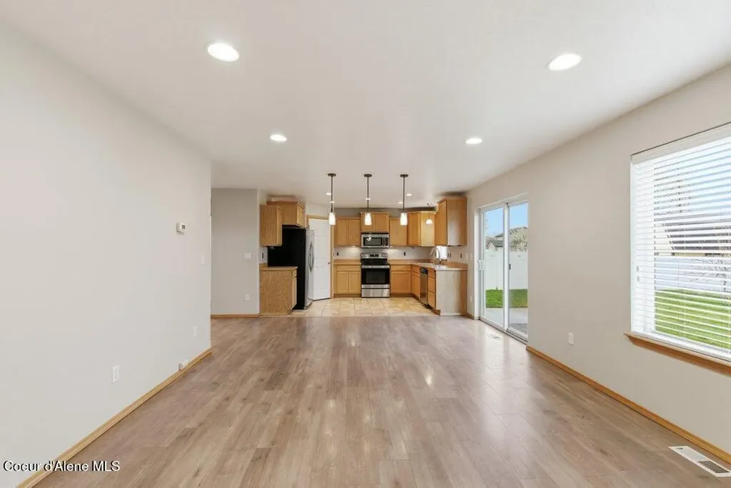 8312 N Courcelles Parkway Hayden ID 83835