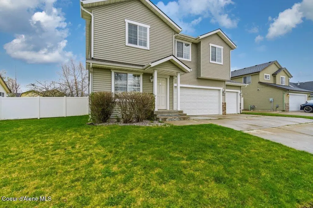 8312 N Courcelles Parkway Hayden ID 83835