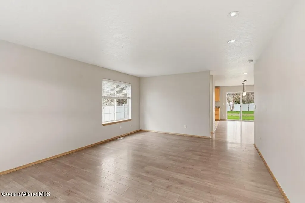 8312 N Courcelles Parkway Hayden ID 83835