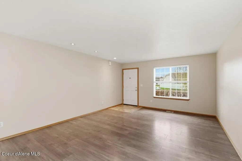 8312 N Courcelles Parkway Hayden ID 83835