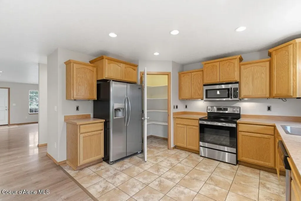 8312 N Courcelles Parkway Hayden ID 83835