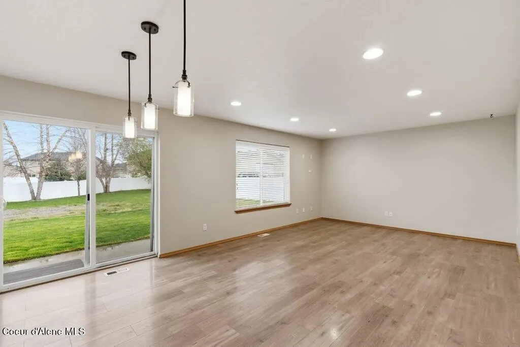 8312 N Courcelles Parkway Hayden ID 83835