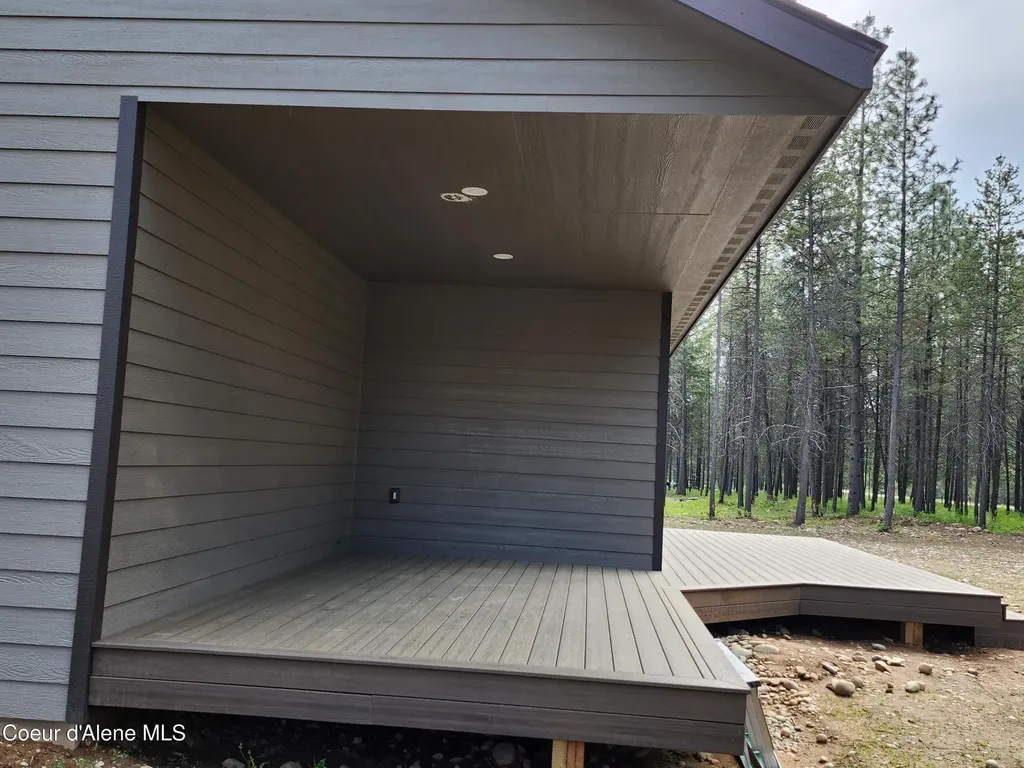 415 Elk Road Moyie Springs ID 83845