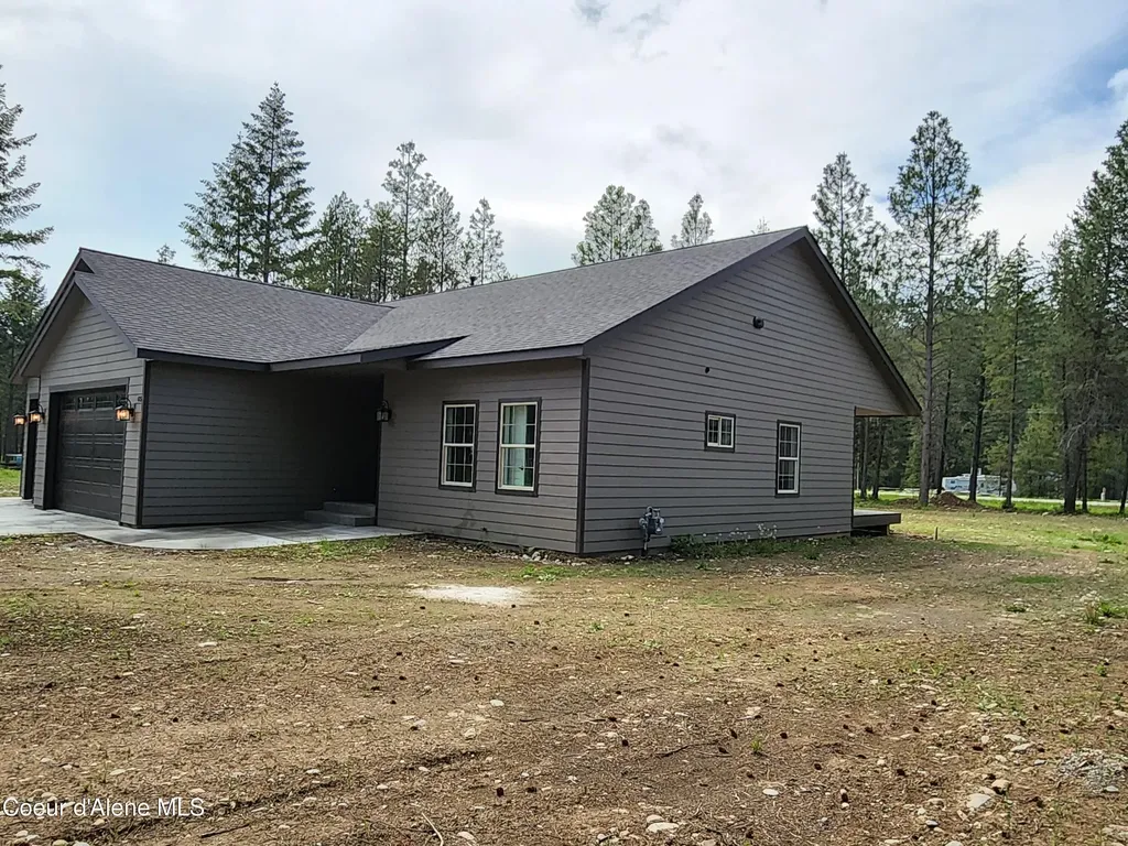 415 Elk Road Moyie Springs ID 83845