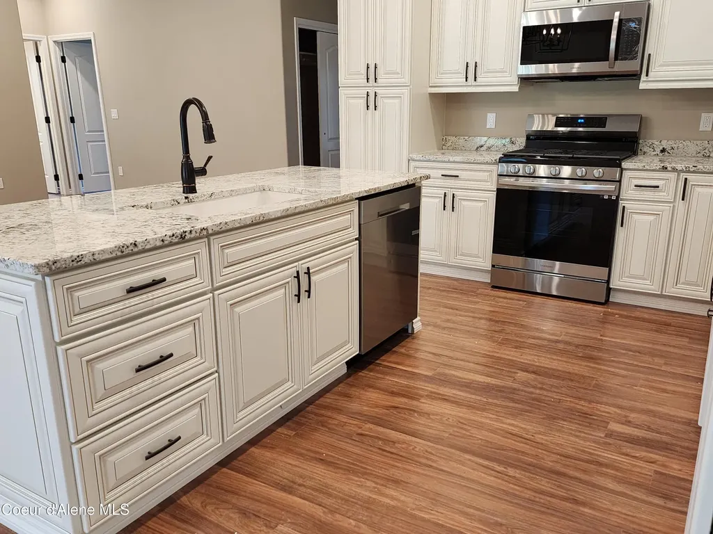 415 Elk Road Moyie Springs ID 83845