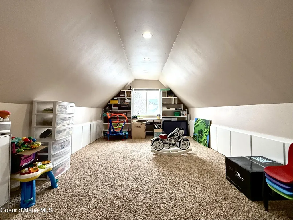 2675 W Beth Loop Post Falls ID 83854