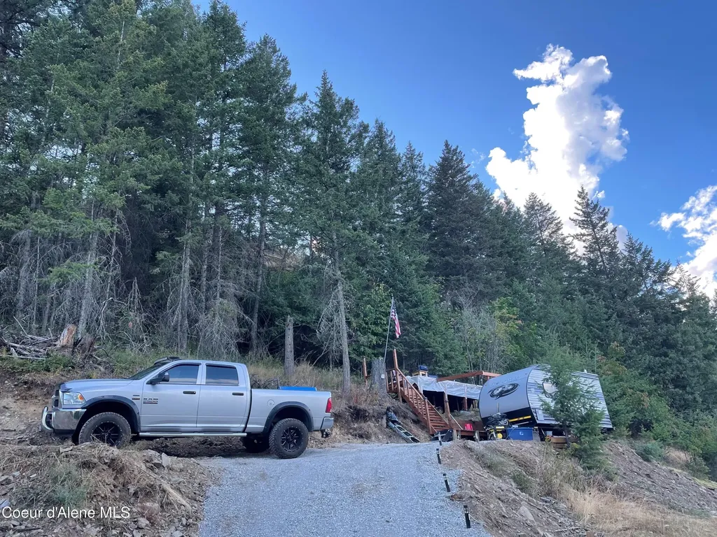 62 Venture Lane Sagle ID 83860