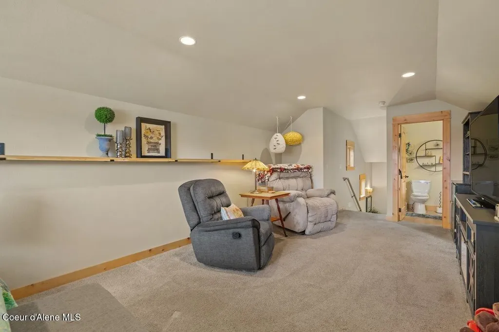74 Bellflower Court Blanchard ID 83804