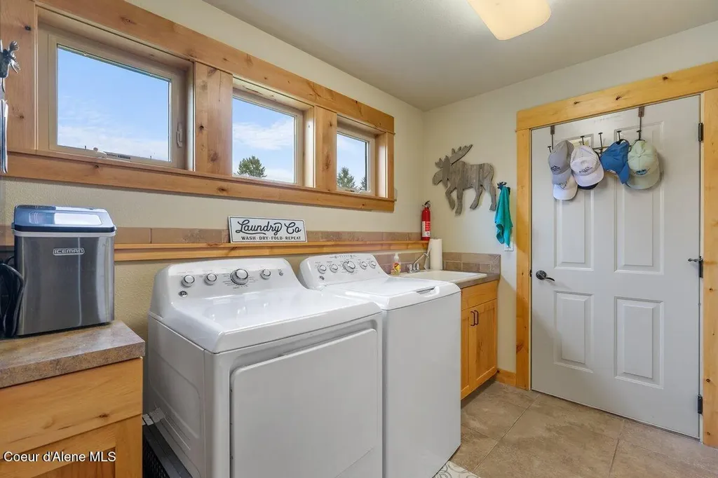 74 Bellflower Court Blanchard ID 83804