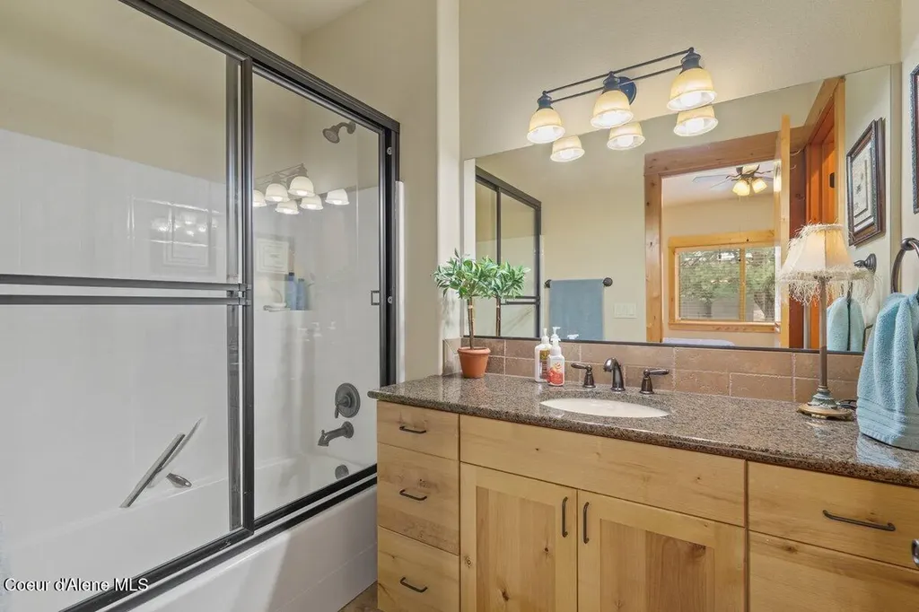 74 Bellflower Court Blanchard ID 83804