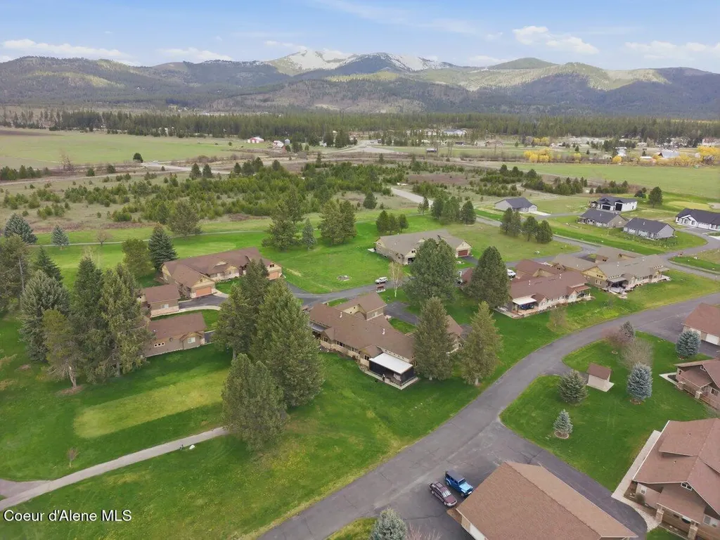 74 Bellflower Court Blanchard ID 83804