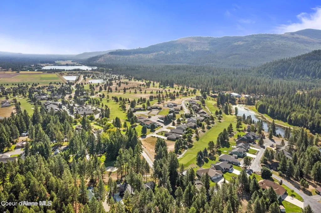 74 Bellflower Court Blanchard ID 83804