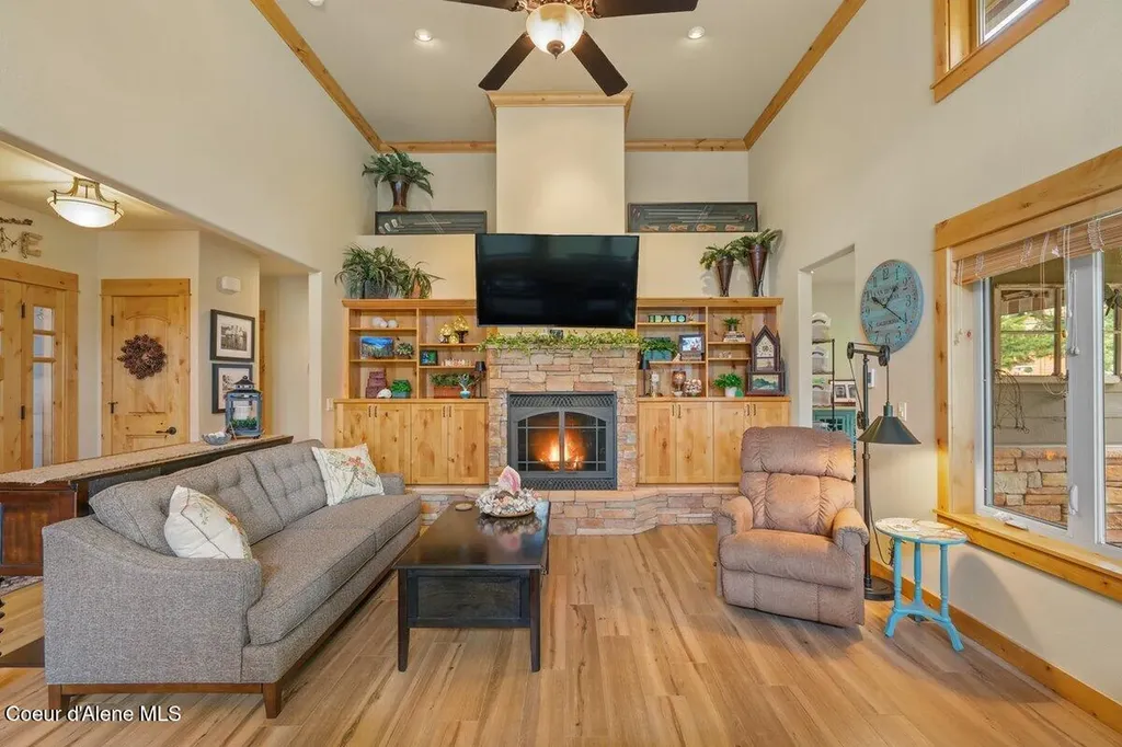 74 Bellflower Court Blanchard ID 83804