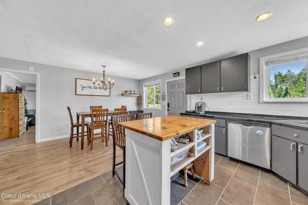 2965 W Summer Avenue Athol ID 83801