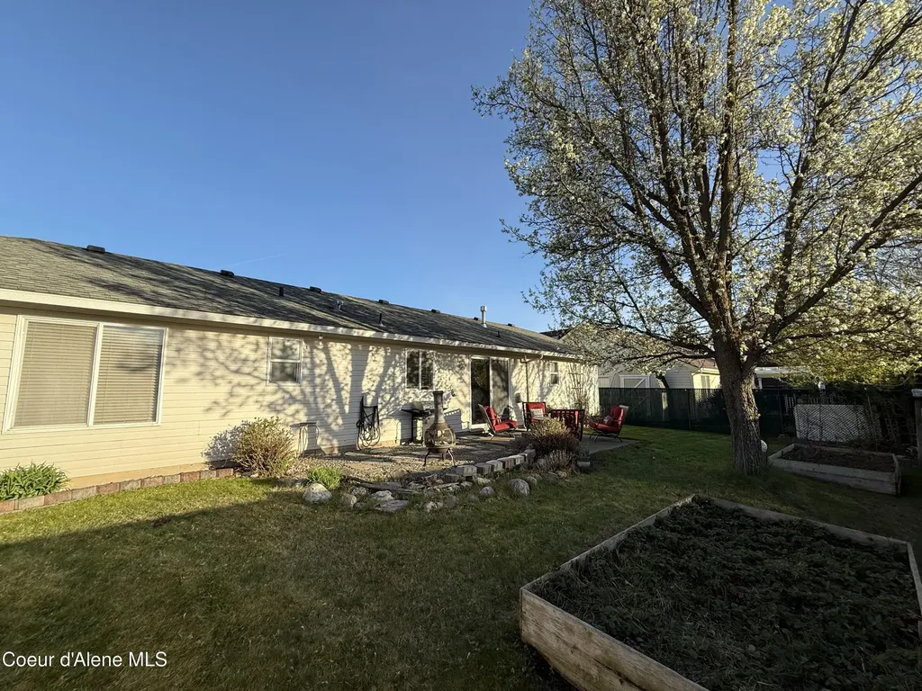 2615 N Wickiup Drive Post Falls ID 83854