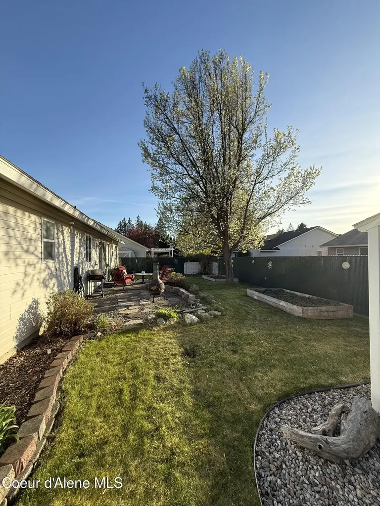 2615 N Wickiup Drive Post Falls ID 83854