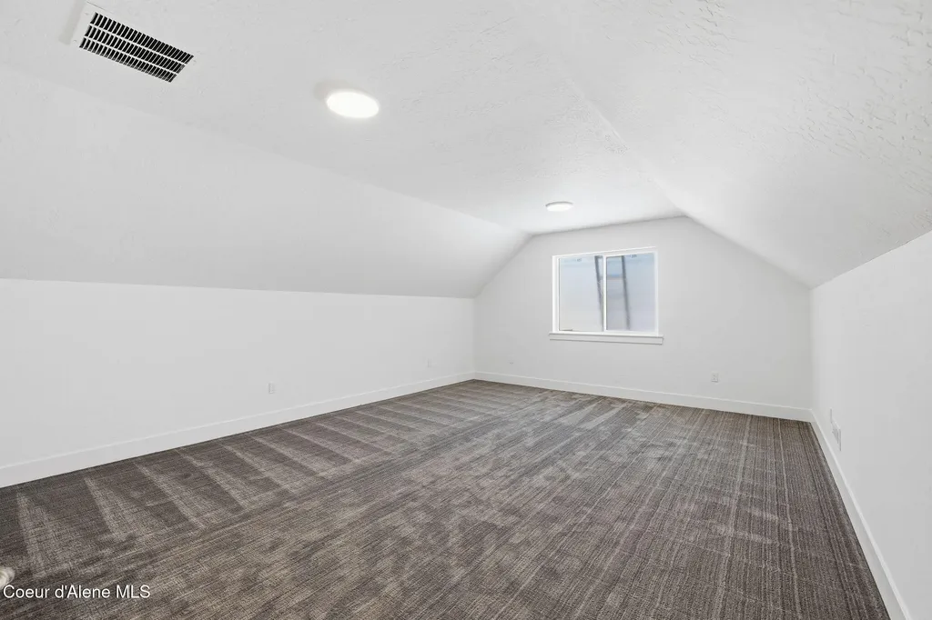 7705 E Howard Road Athol ID 83801