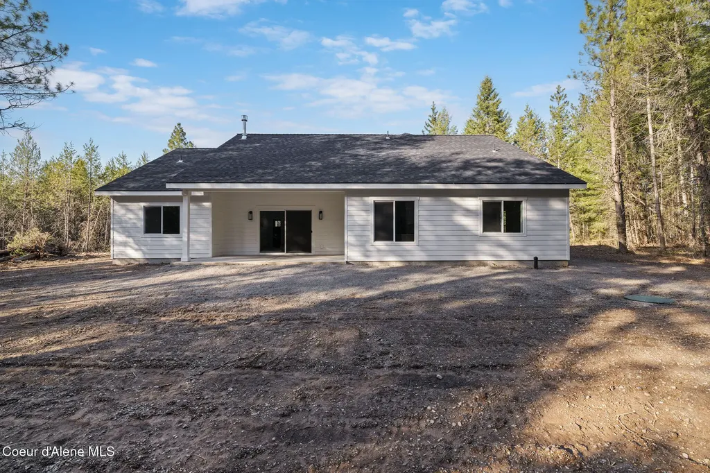 7705 E Howard Road Athol ID 83801