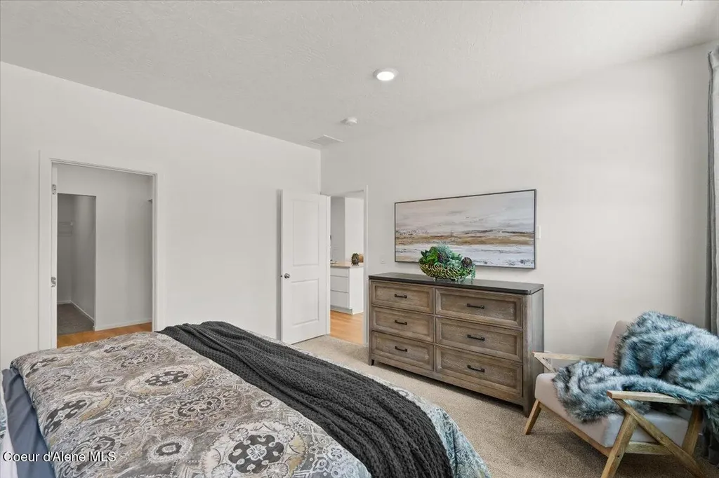 3472 N Columba Street Post Falls ID 83854