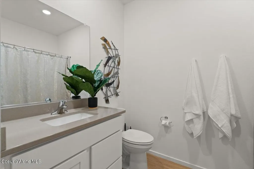 3472 N Columba Street Post Falls ID 83854