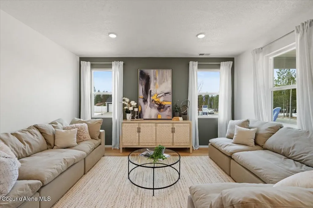3472 N Columba Street Post Falls ID 83854
