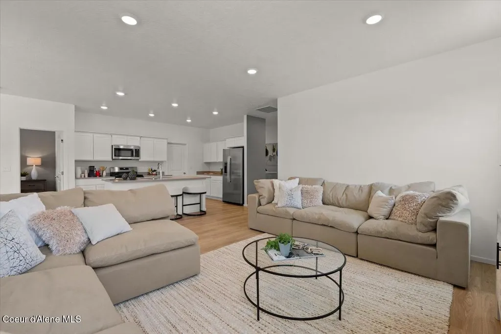 3472 N Columba Street Post Falls ID 83854