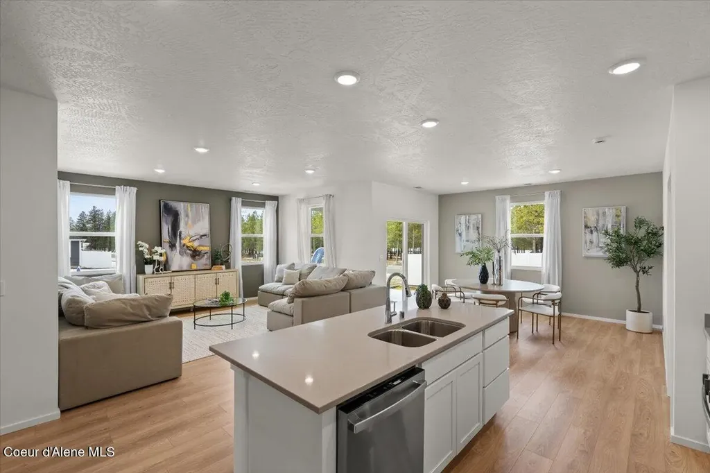 3472 N Columba Street Post Falls ID 83854