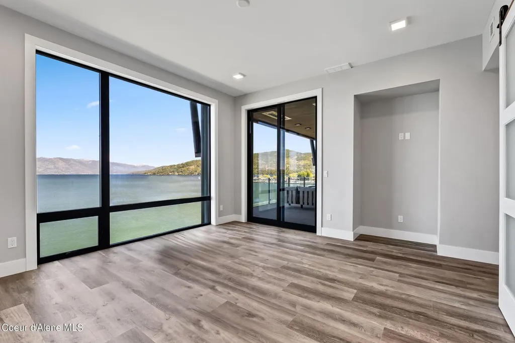 802 Sandpoint Avenue Sandpoint ID 83864