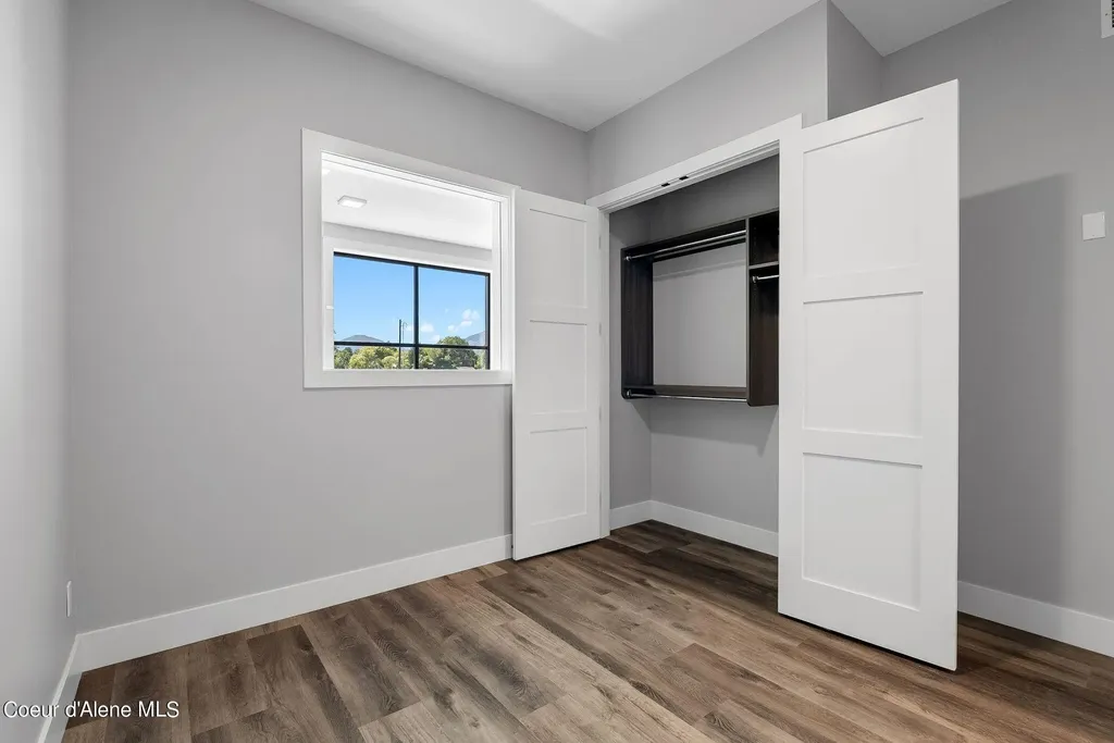 802 Sandpoint Avenue Sandpoint ID 83864