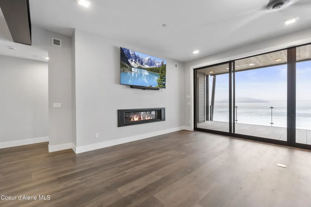 802 Sandpoint Avenue Sandpoint ID 83864