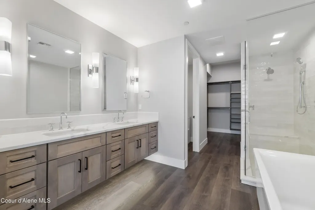 802 Sandpoint Avenue Sandpoint ID 83864