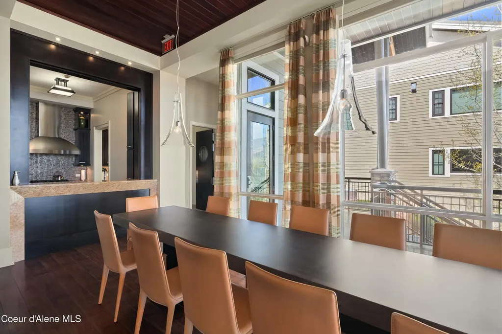 802 Sandpoint Avenue Sandpoint ID 83864