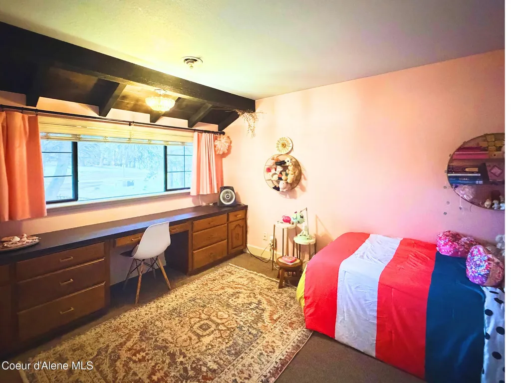 1996 E Lancaster Road Hayden ID 83835