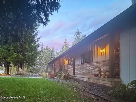 1996 E Lancaster Road Hayden ID 83835