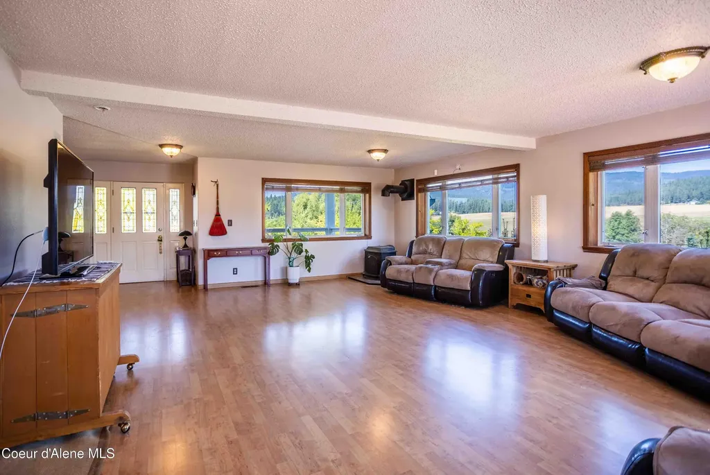 18850 W Elder Road Worley ID 83876