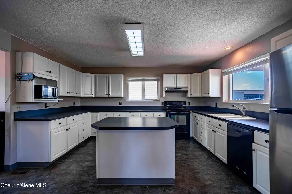 18850 W Elder Road Worley ID 83876