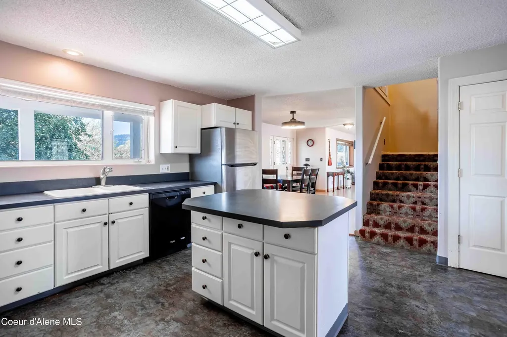 18850 W Elder Road Worley ID 83876