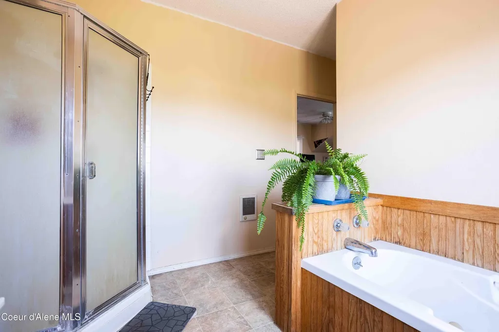 18850 W Elder Road Worley ID 83876