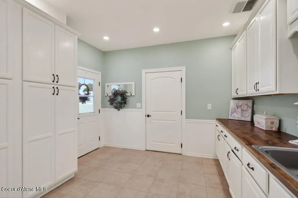 1086 E Rock Creek Road Potlatch ID 83855