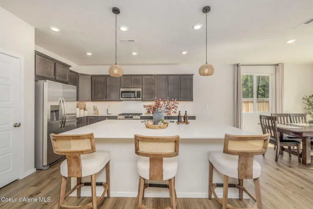 797 E Burdock Loop Hayden ID 83835