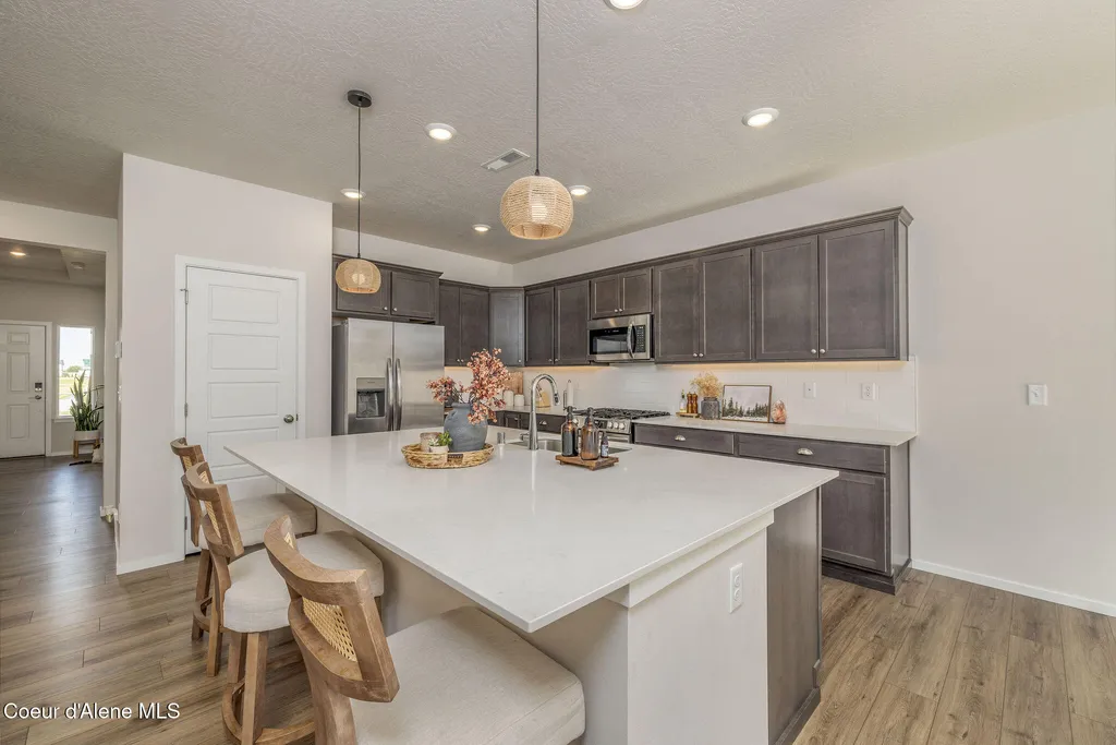 797 E Burdock Loop Hayden ID 83835