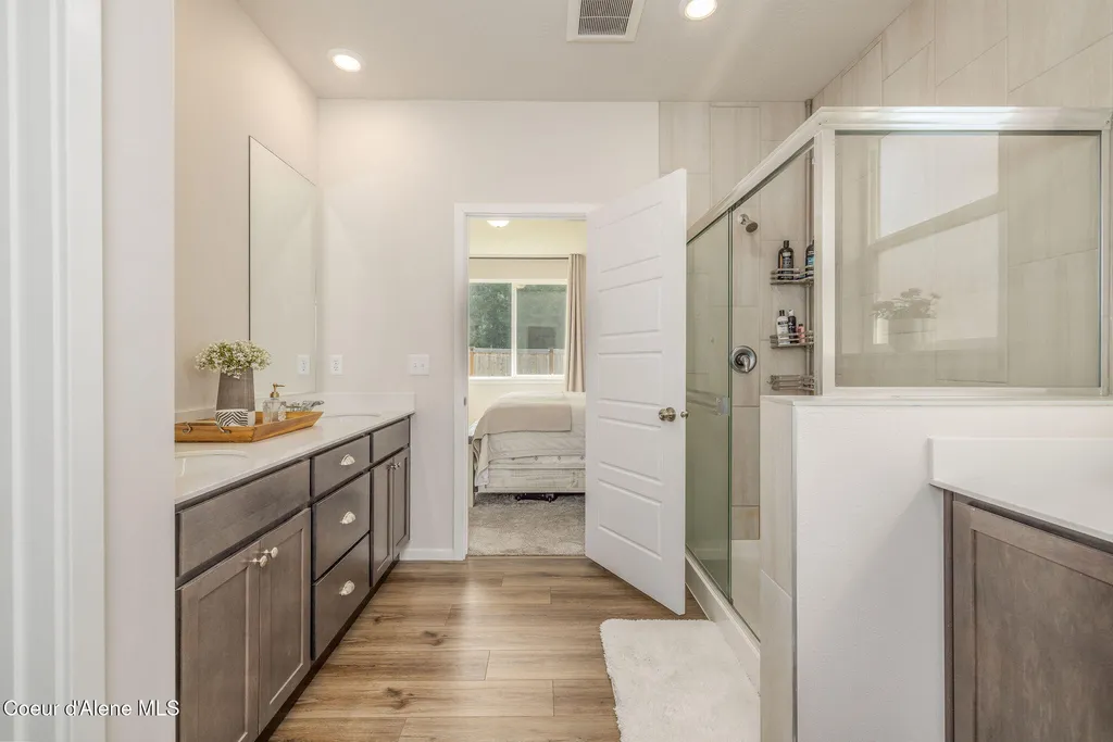 797 E Burdock Loop Hayden ID 83835